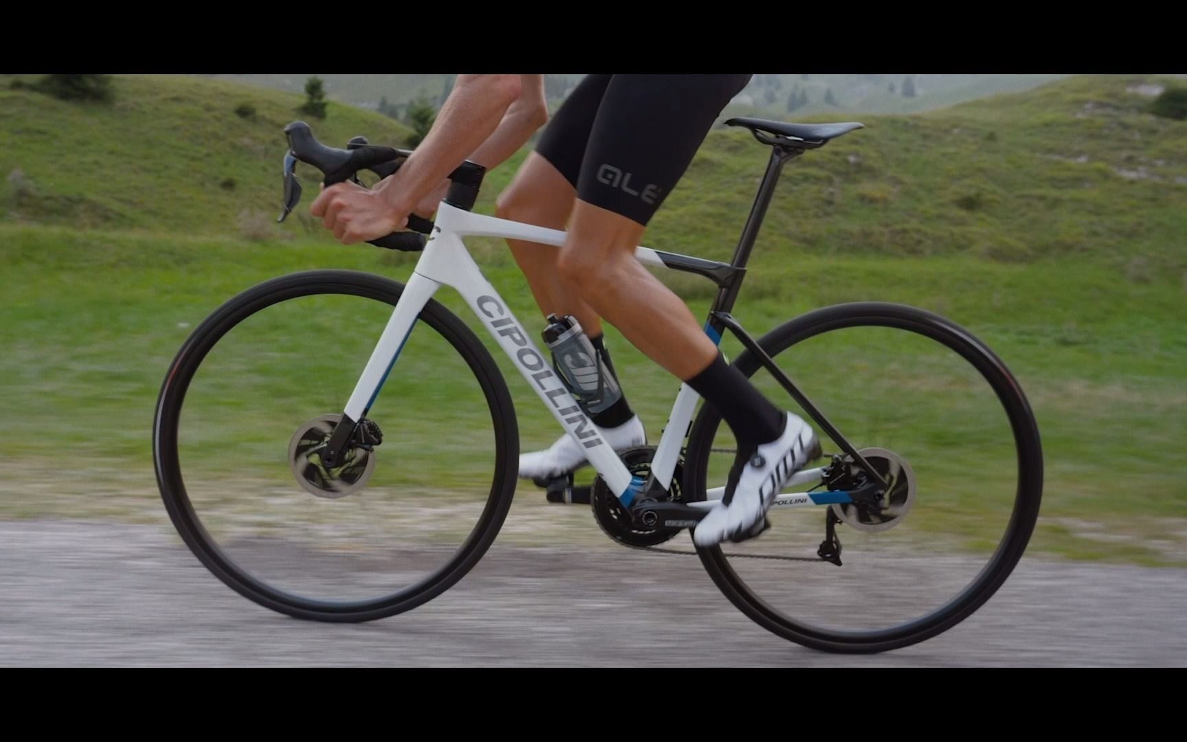 cipollini 2021轻量界限爬坡碟刹公路车 - dolomia(多洛米亚)