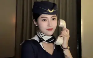 Télécharger la video: 用6种语言航空广播是不一样的声线