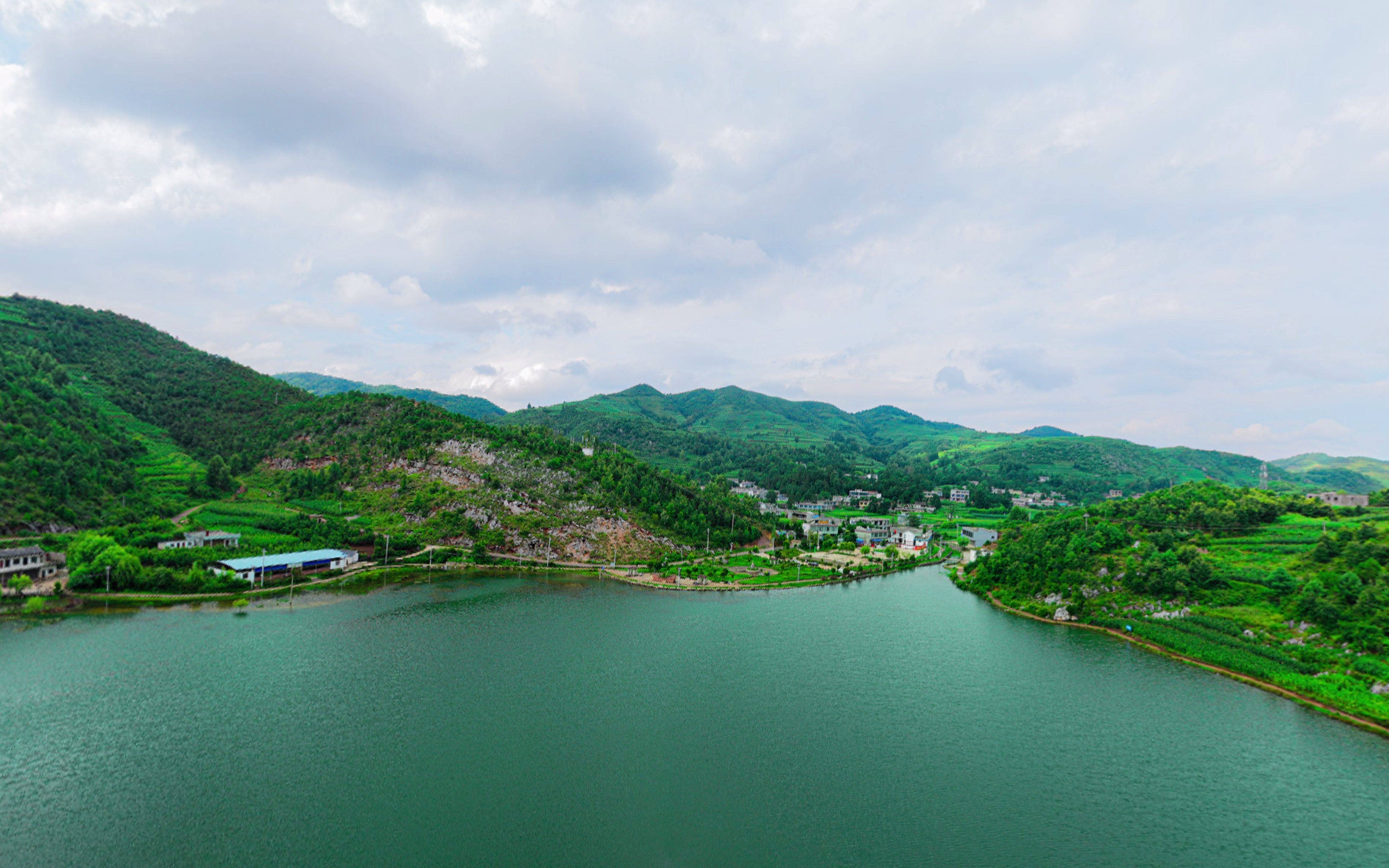 炉山镇海舍湖周边试试什么样?