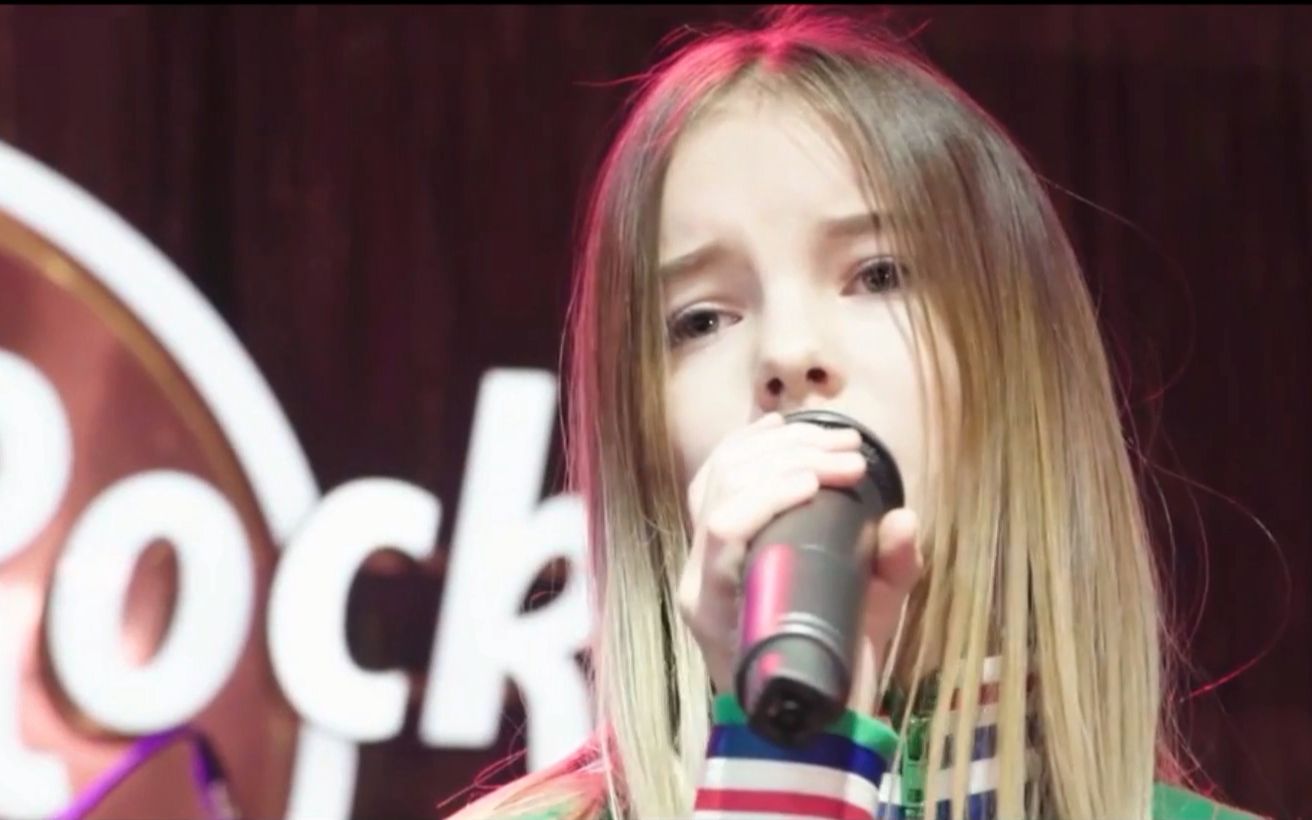 by【daneliya tuleshova/乌克兰儿童好声音冠军】- 原唱 tina karol