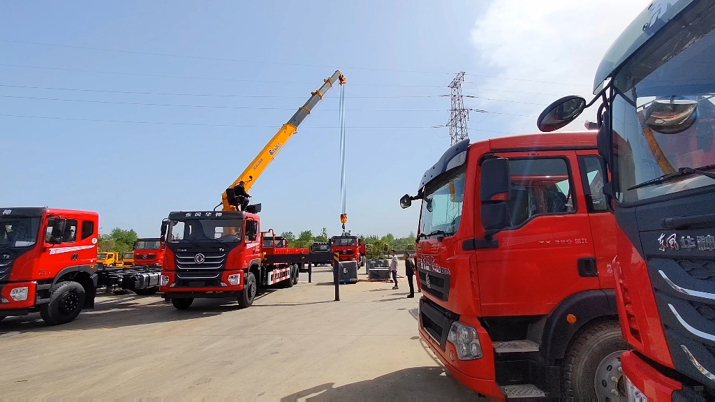 3米原厂货箱配徐工14吨g型直臂吊机多用随车吊#徐工随车吊 #随车吊