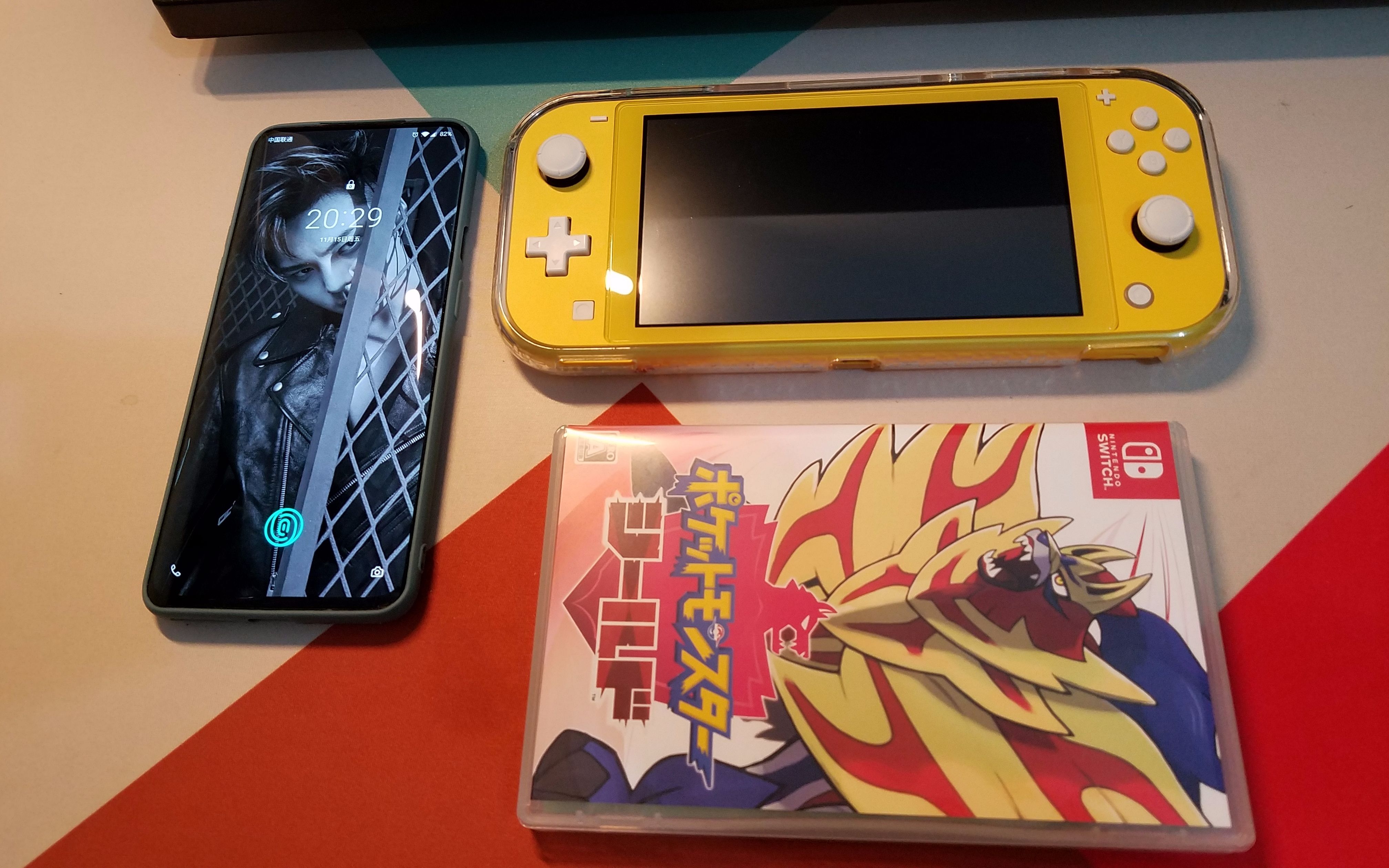 switch lite一个月使用和配套壳子选择宝可梦剑盾主机视角体验情况