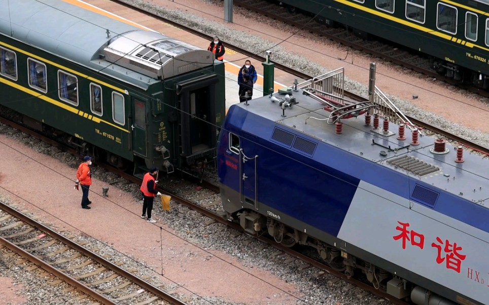 货机拉客,南局向段hxd1b0169南昌站挂k4713