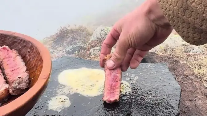 自然石板烤制战斧牛排🥩+瓦片烤鳟鱼