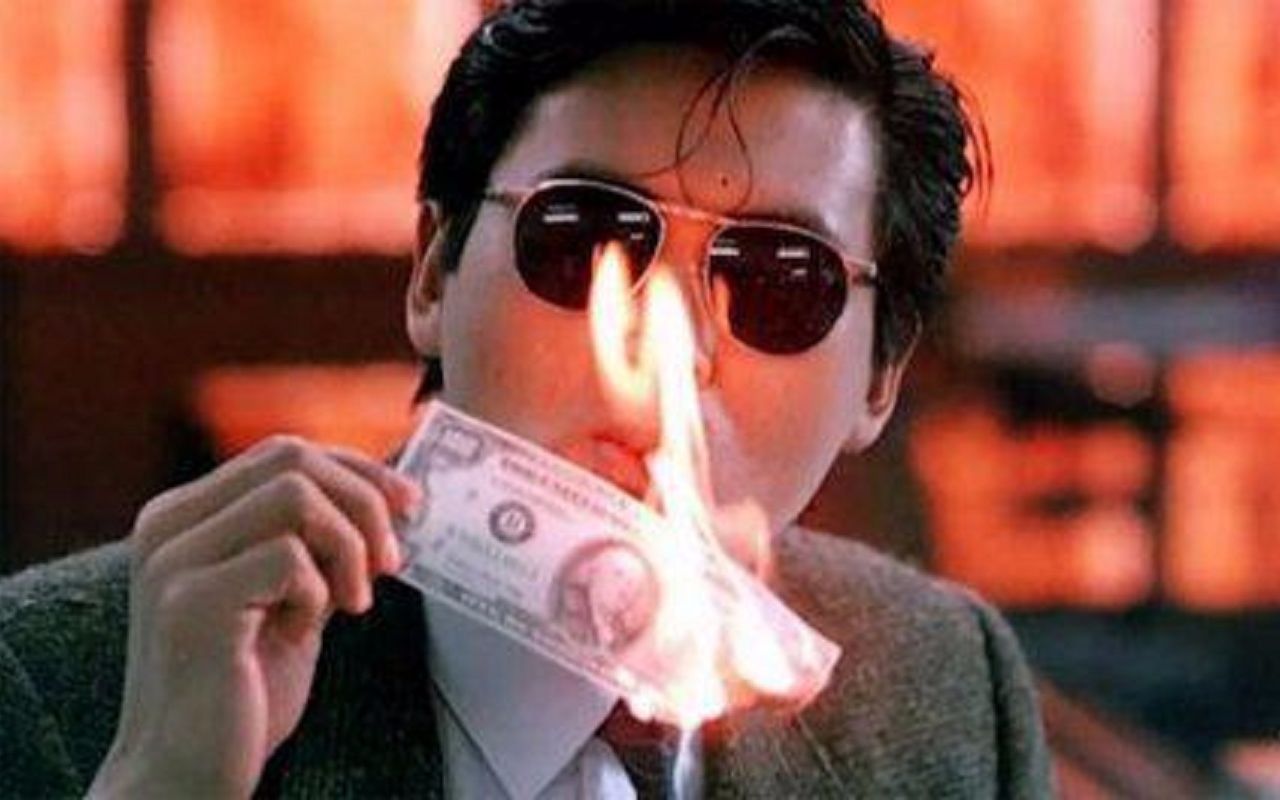 《英雄本色》混剪:小马哥在枫林阁刺杀,举手投足尽显英雄本色