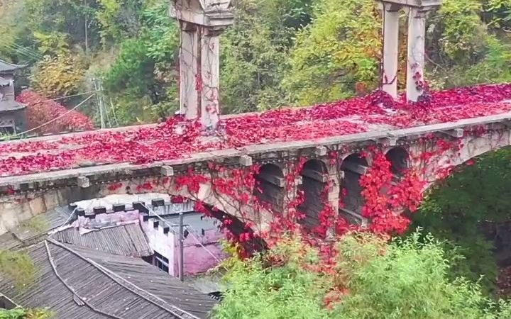 北京大山中70年代的渡槽,古人用双手建造空中水渠,如今依旧完好无损!哔哩哔哩bilibili