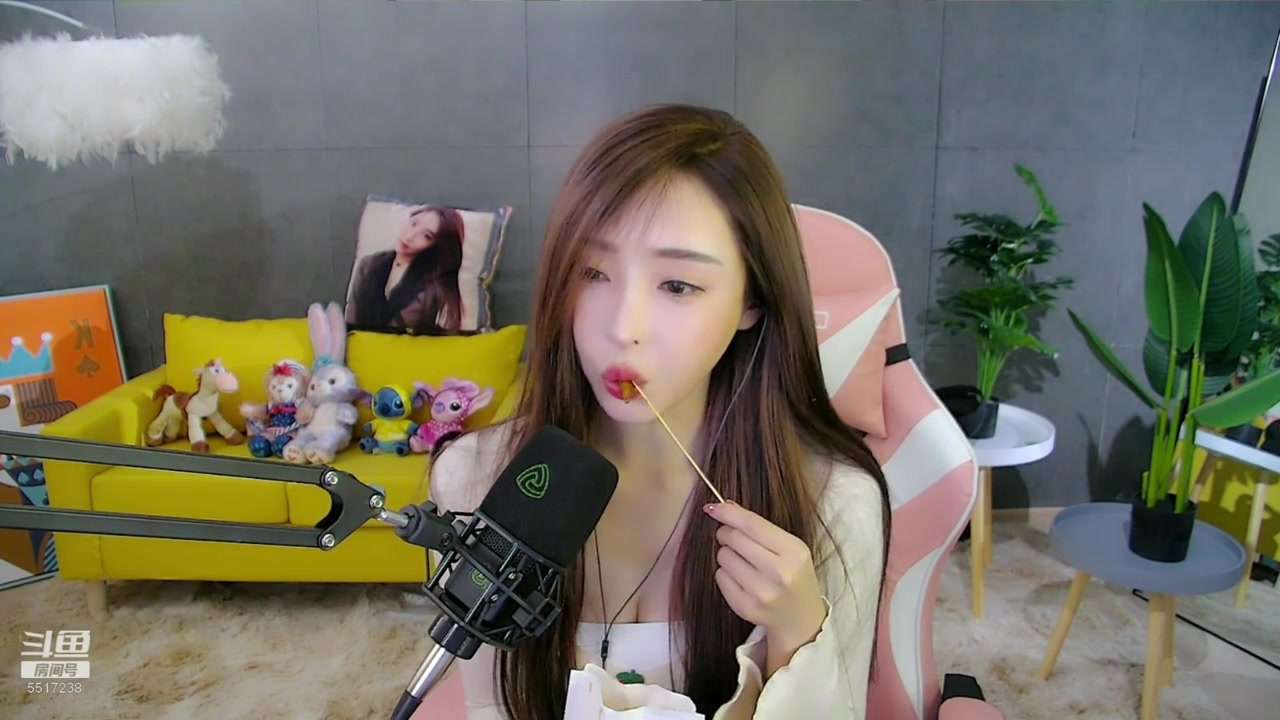 vivi小小酥 2019-11-04 23点场