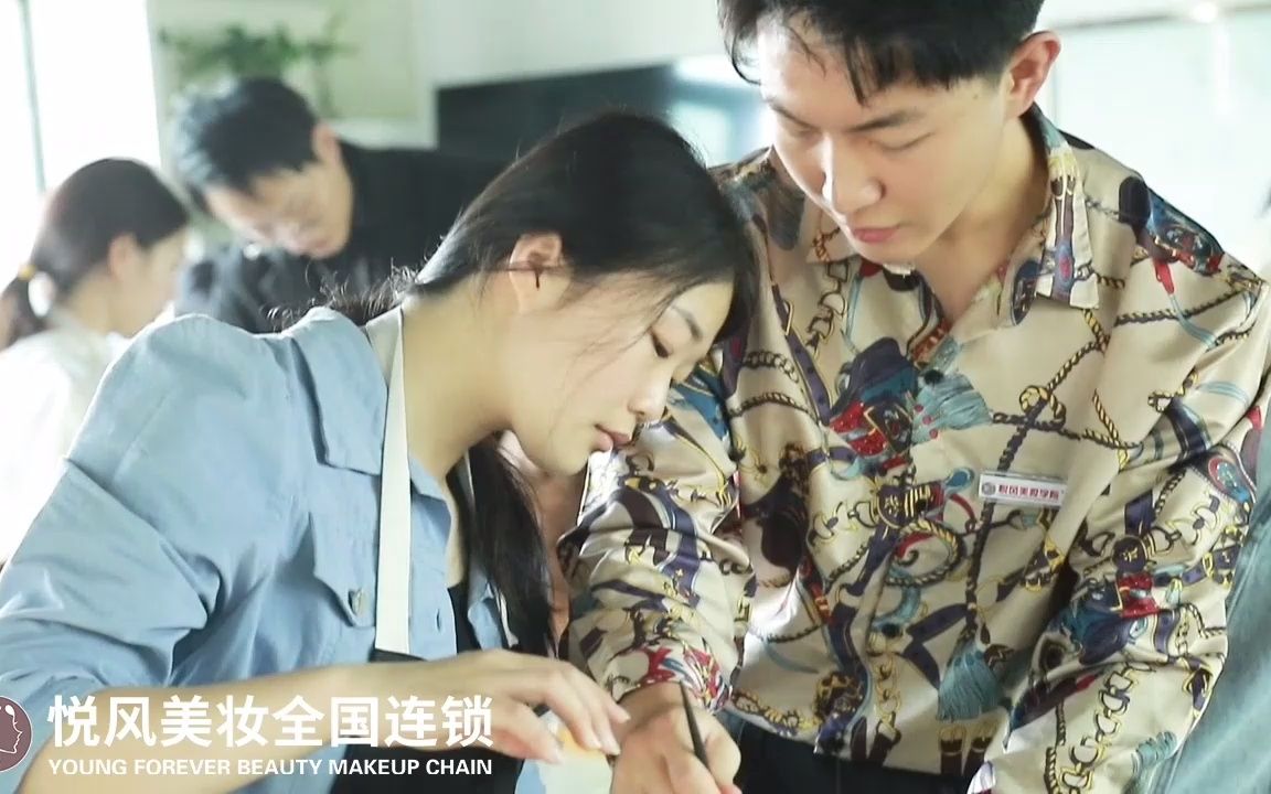 长沙哪里可以学化妆?哔哩哔哩bilibili