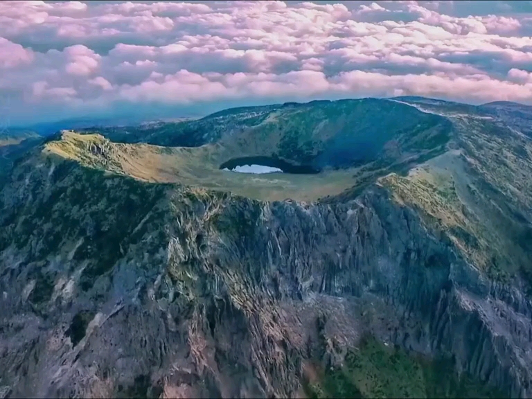 [图]一口气看完island第一季