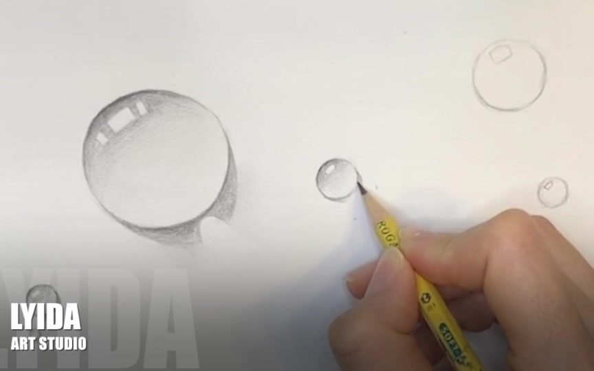 零基础一分钟学会晶莹剔透的素描水滴waterdropsketchdrawing