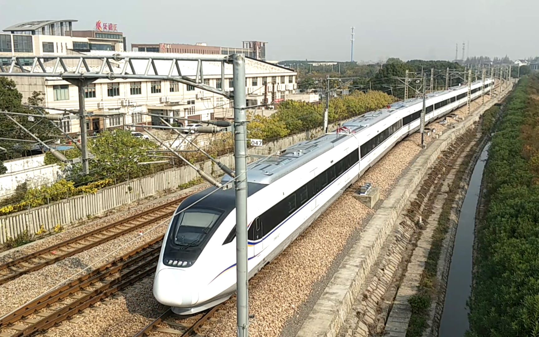 金山鐵路昨天新增crh6f動車組在天橋成功拍的4輛新車