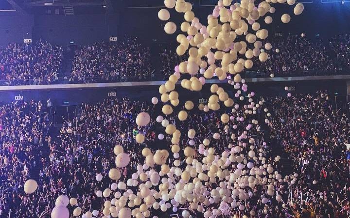 最美告白气球雨!周杰伦澳门演唱会