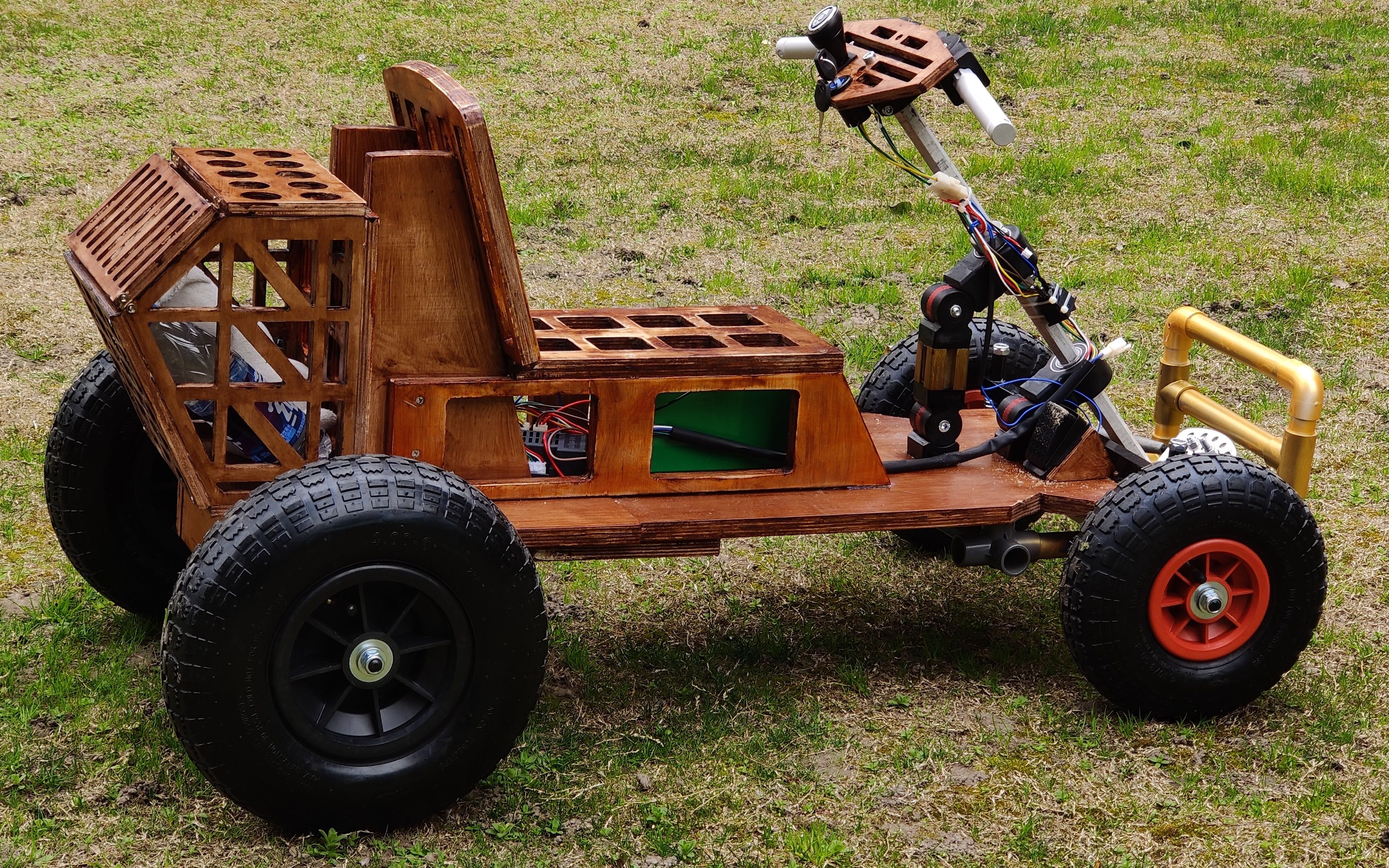 自制儿童木头玩具车图片