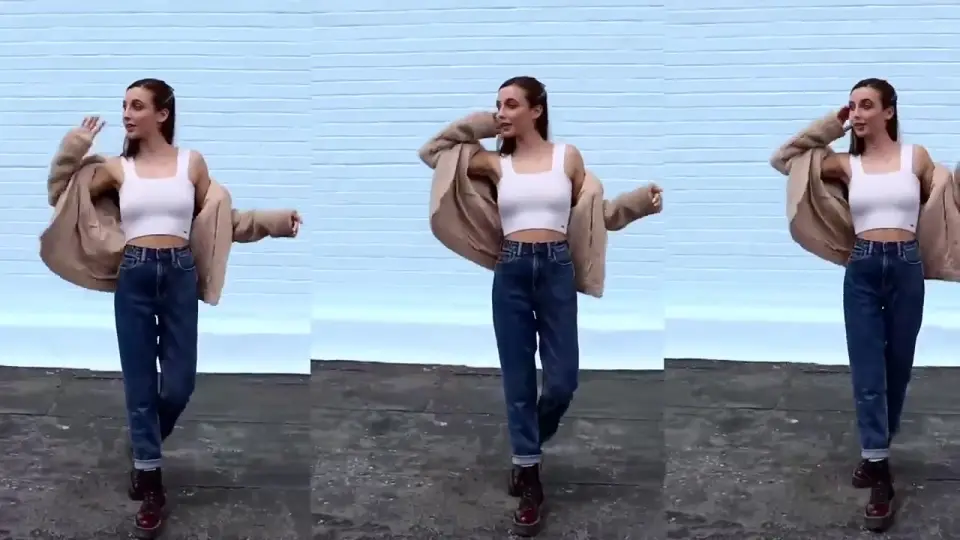 Emma chamberlain deals hollister jeans