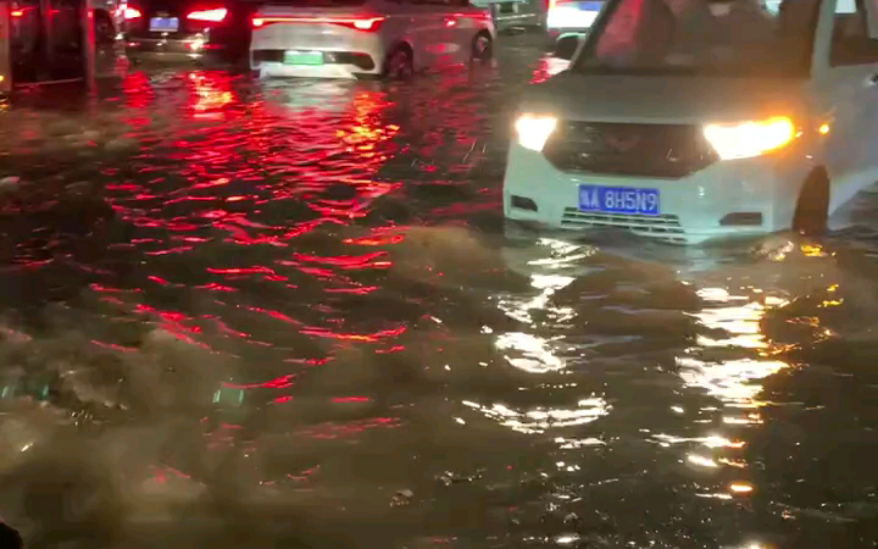 河南郑州又又又淹了