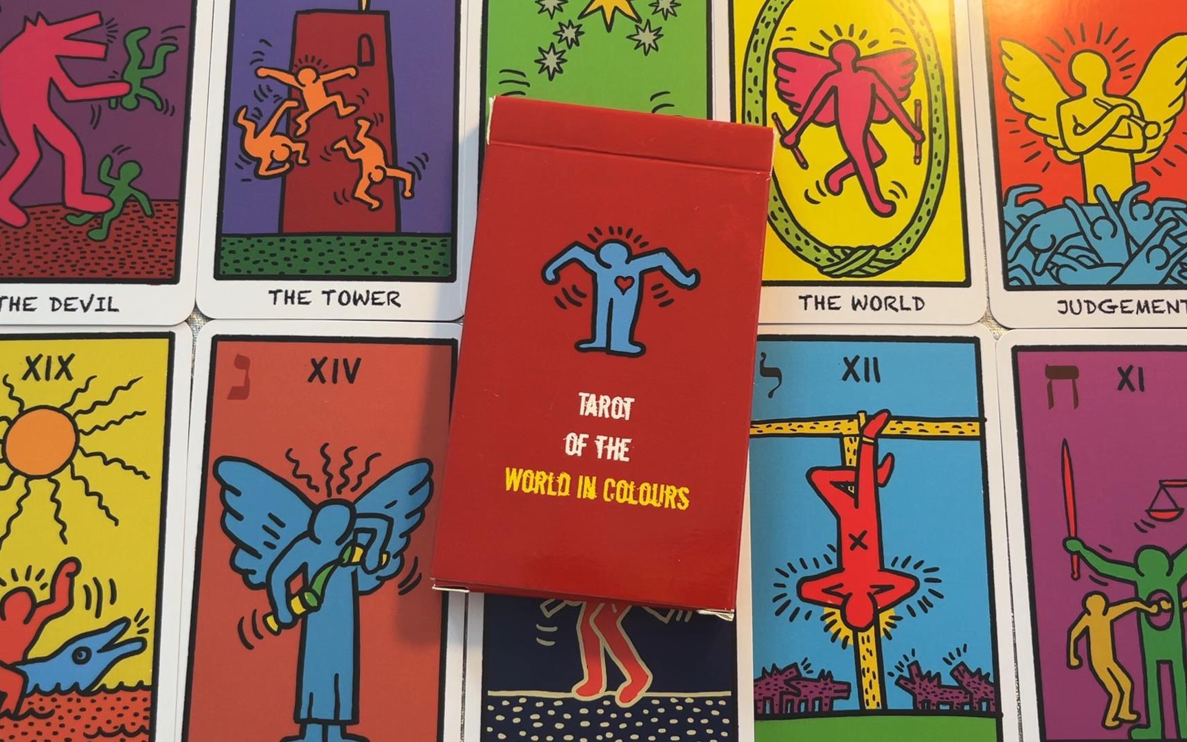 [图]「塔罗分享」Tarot of the world in colors | Keith Haring