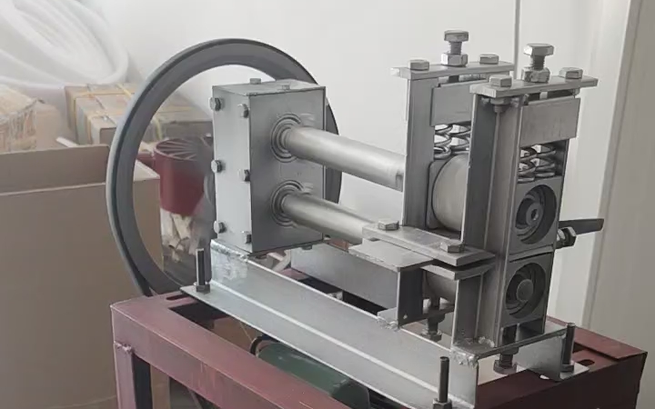 蜈蚣竹篦片 撑蜈蚣竹篾 撑蜈蚣篾签 串蜈蚣 蜈蚣加工 蜈蚣穿竹片 竹蔑