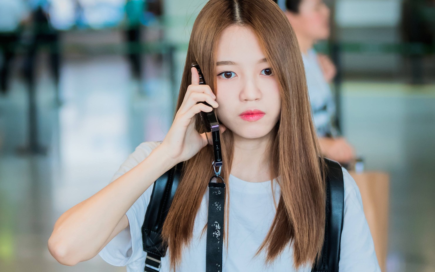 【易嘉爱】爱总在握手会发奶茶