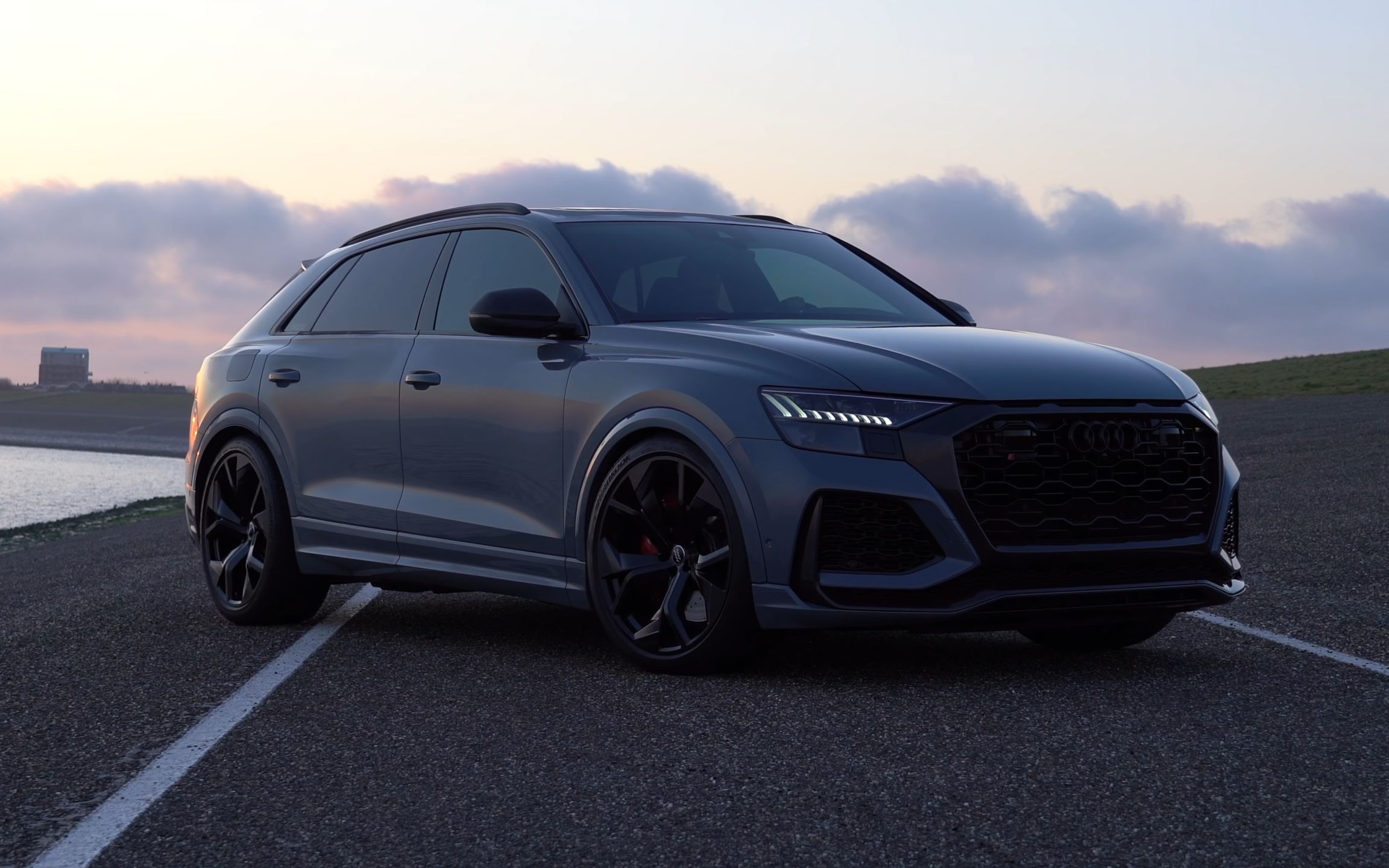 【4k】2021款 奥迪rsq8 - 760hp_1060nm!