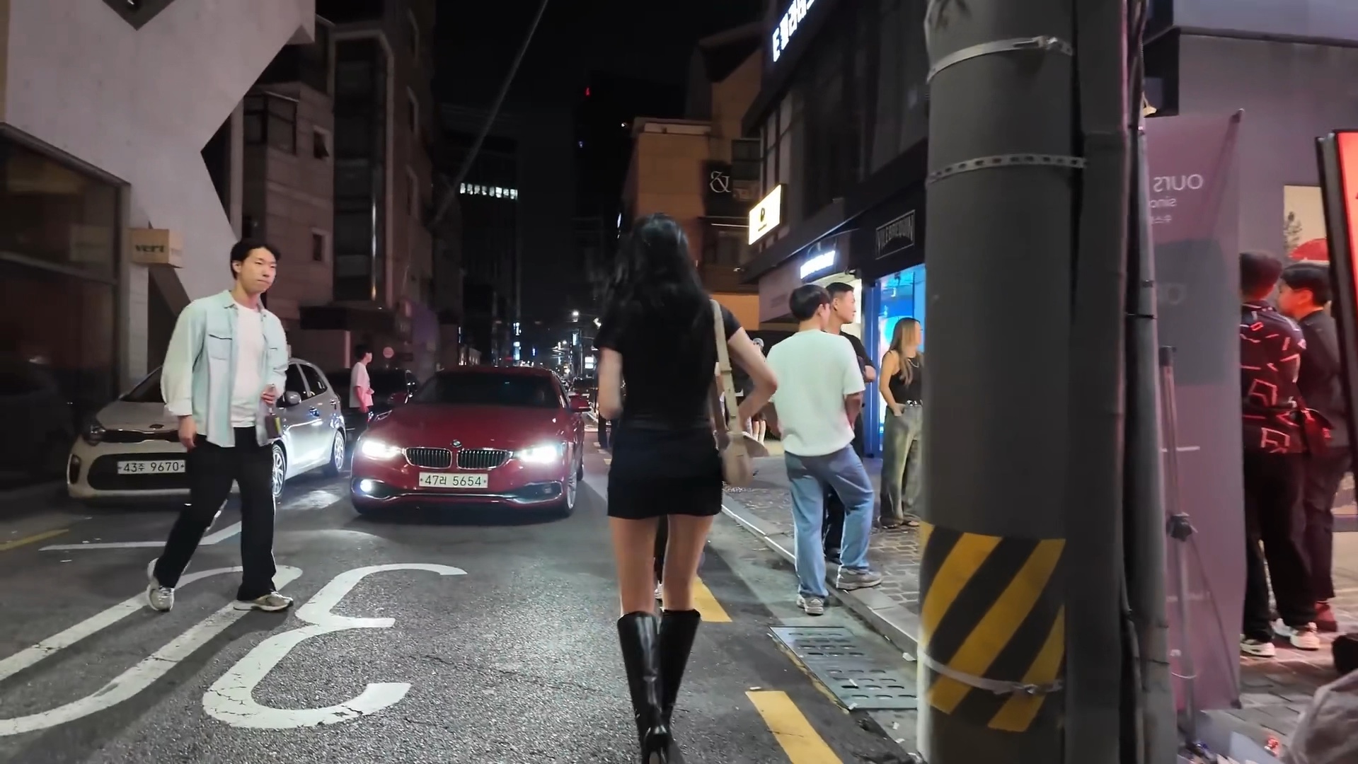 夏天穿靴子,不热吗?