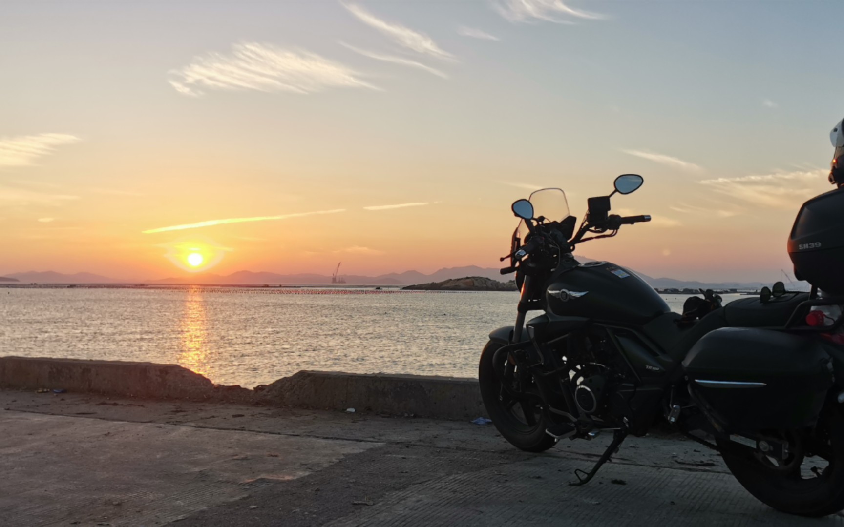 你们福建和广东是没有秋天的吗?骑tr300环华摩旅离开福建进入汕头.