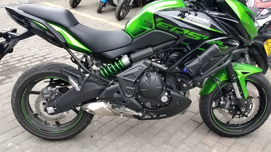 川崎versys650摩托车,杠杠滴