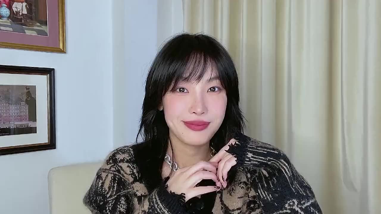 【半熟恋人】杨梦婧的穿搭风格努力更新中