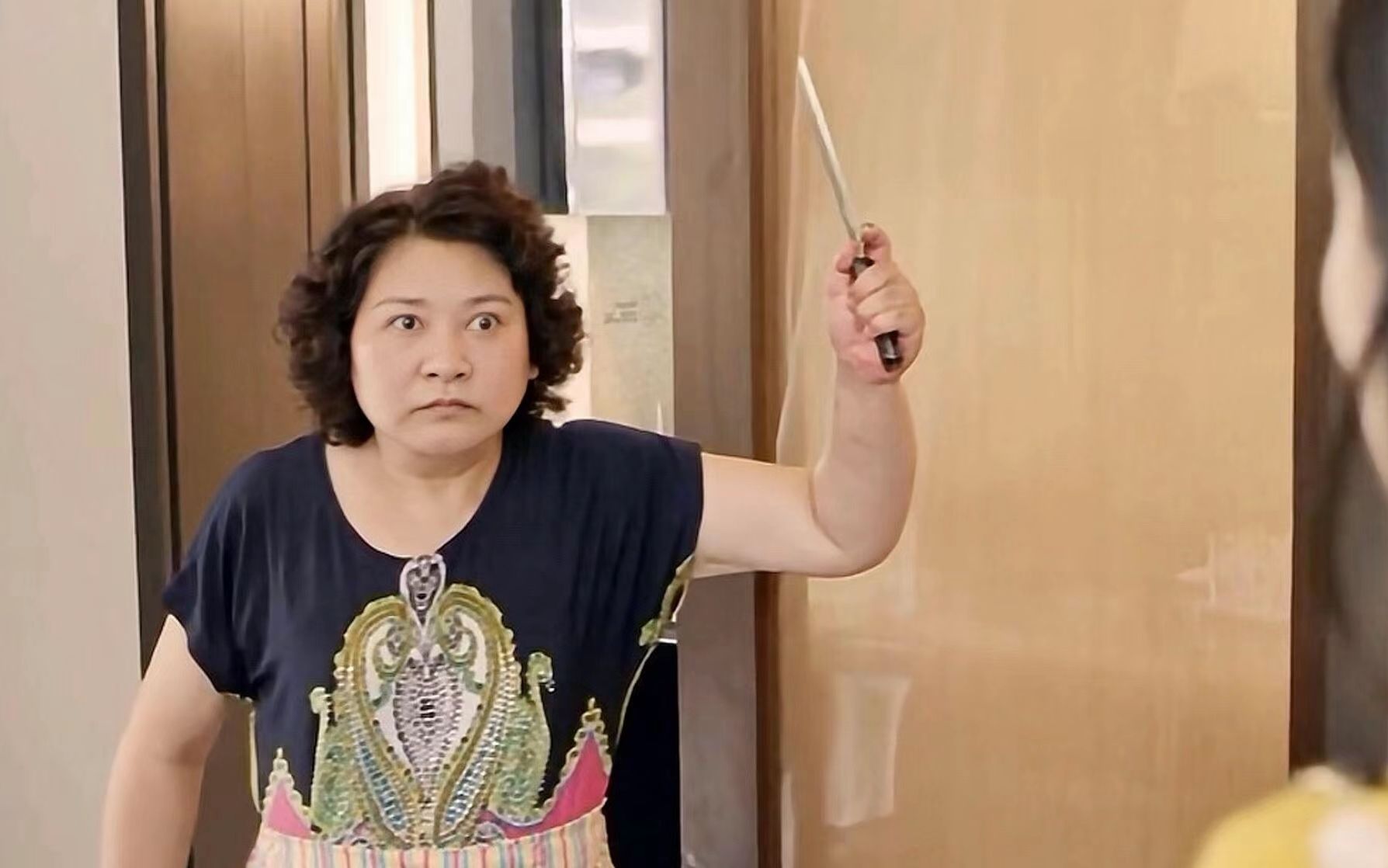 丈夫不忠被妈妈发现婆婆愤怒之下替儿媳妇出气