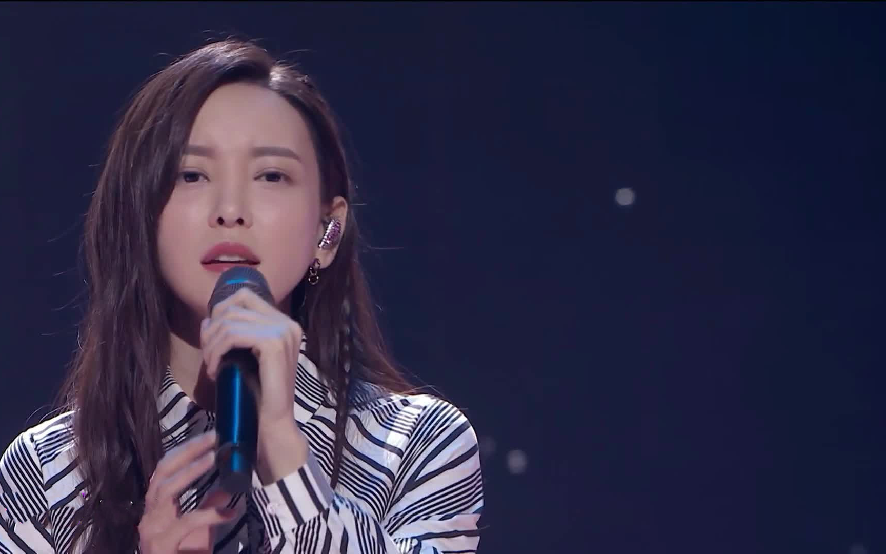 "唱吐了"体面的于文文