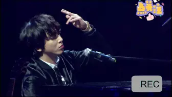 Download Video: 2015尖叫夜CNblue Can't sotp + I'm sorry 郑容和为数不多的内地舞台