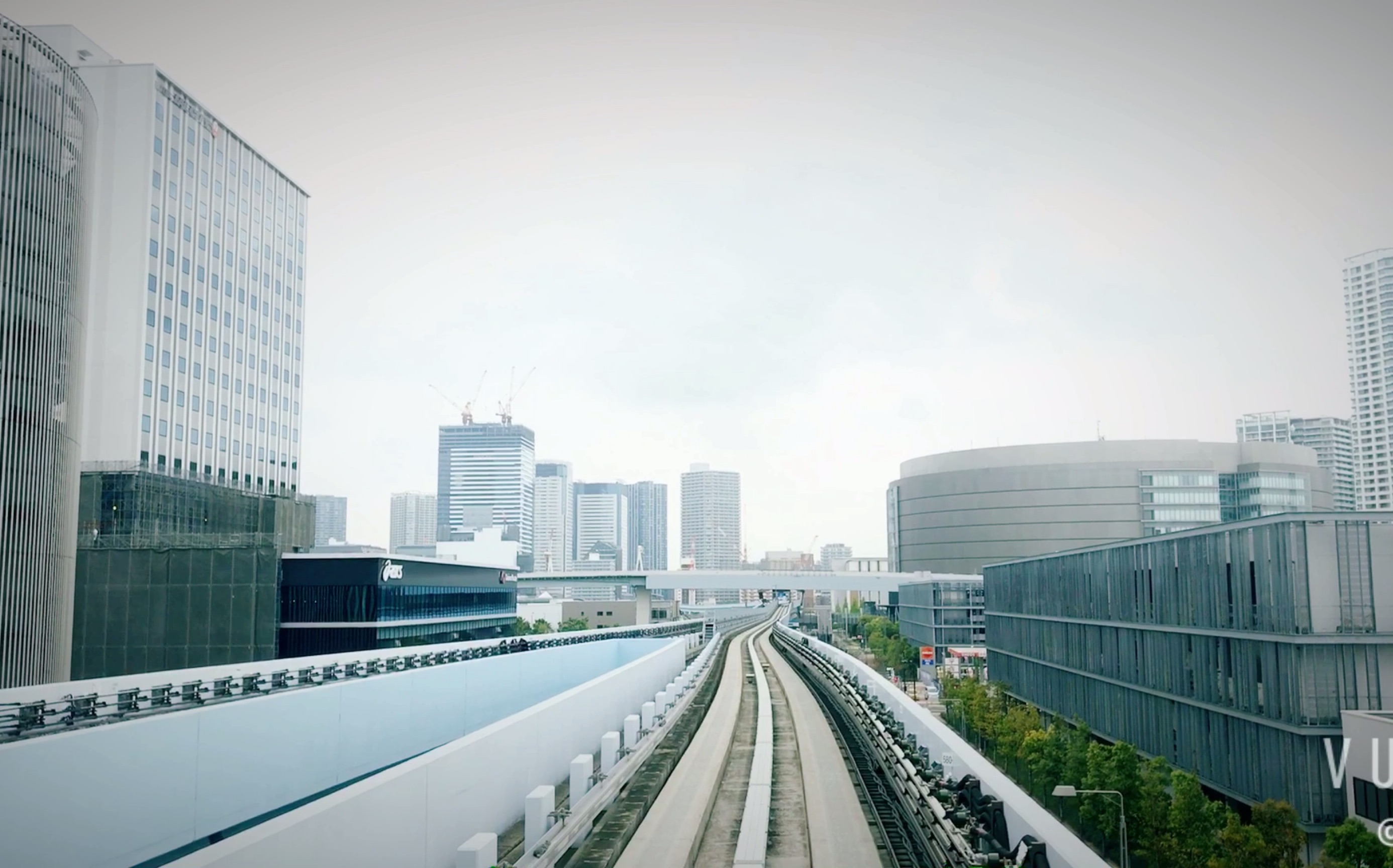 清晨上班的海鸥线日本东京新桥到丰州