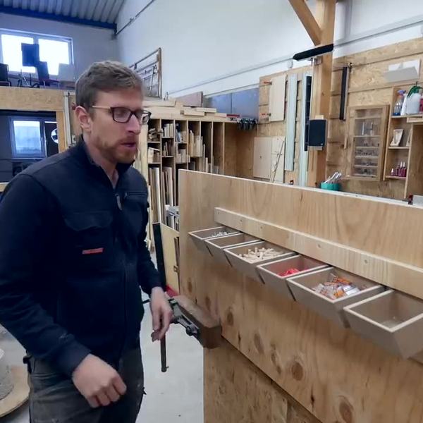 FANTÁSTICA bandeja de MADERA para DESAYUNO / WOOD TRAY MAKING 