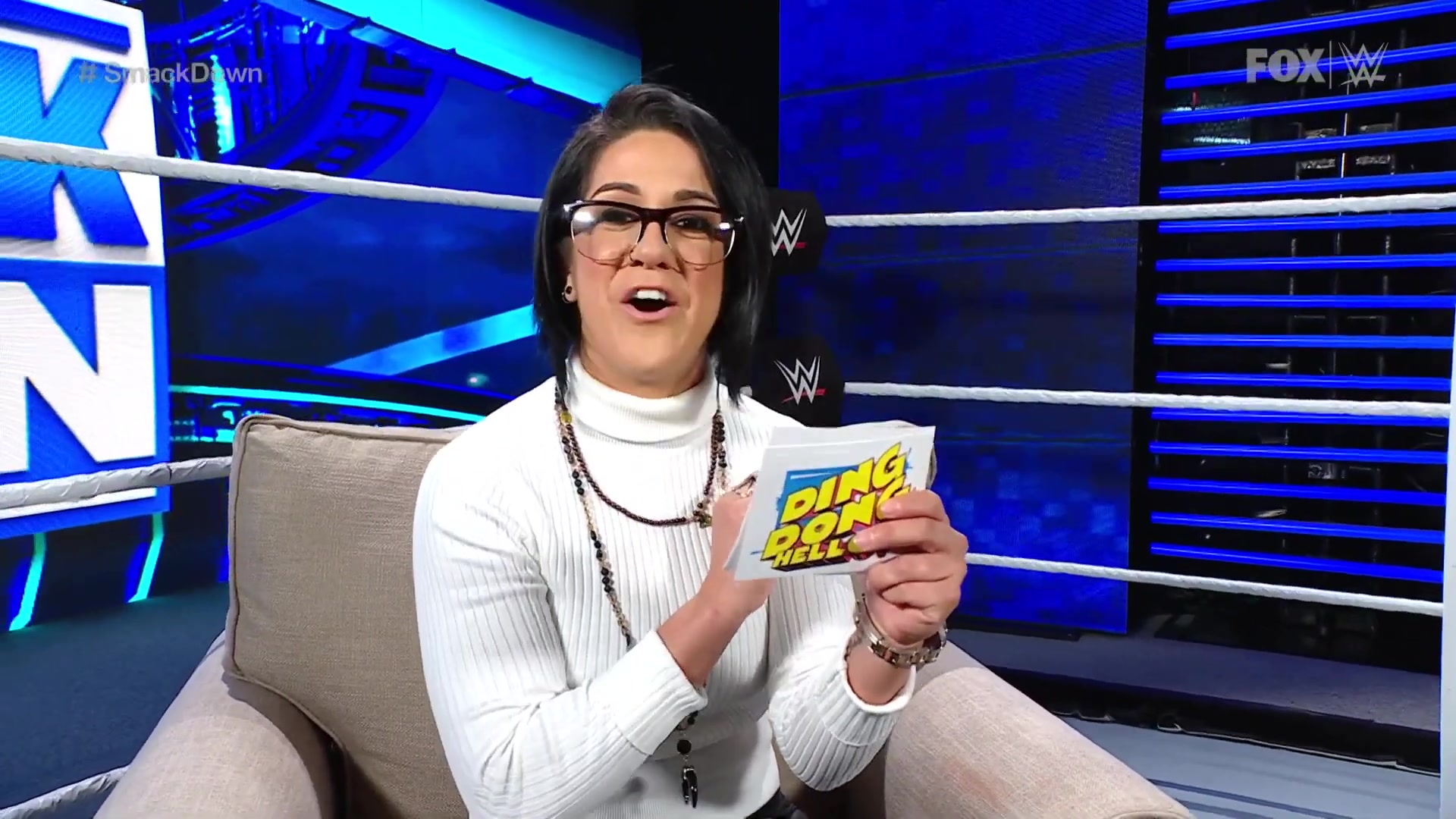 bayley presents "sweet tweets": smackdown, march 5, 2021_哔哩