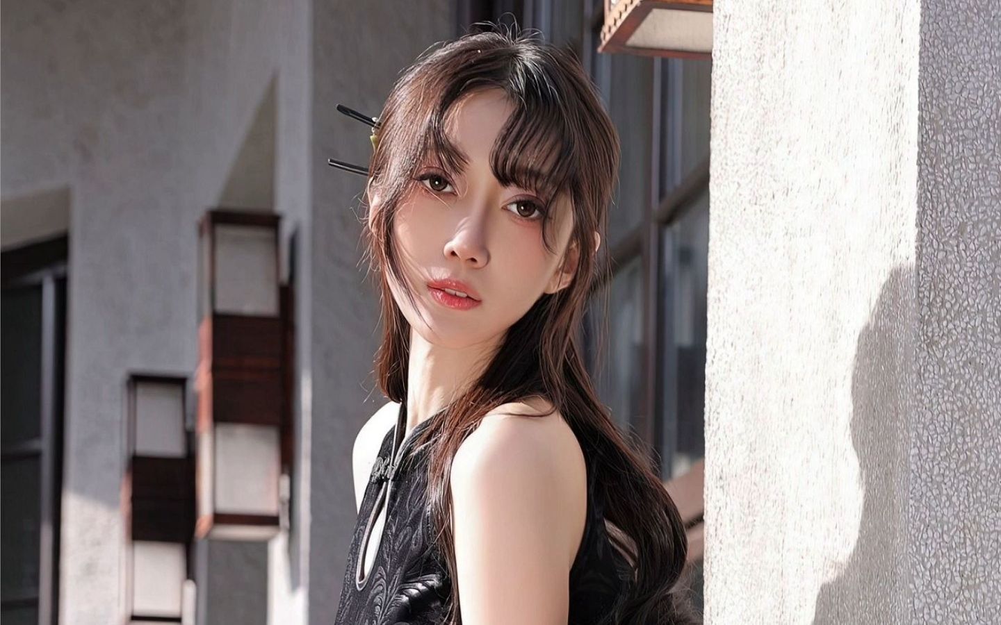 玥儿玥er-尝矜绝代色,复恃倾城姿.