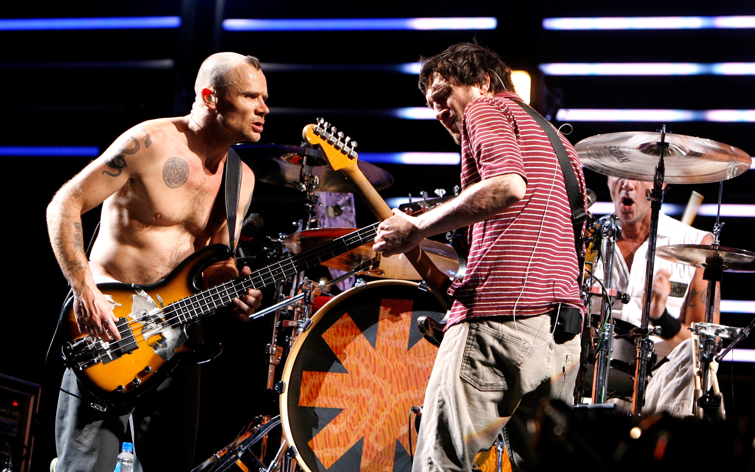 [图]Red Hot Chili Peppers - Can't Stop - Live at Slane Castle