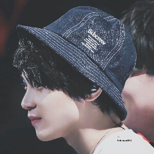 【廖俊涛】厦门深圳 车站视频