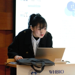 半斤静静