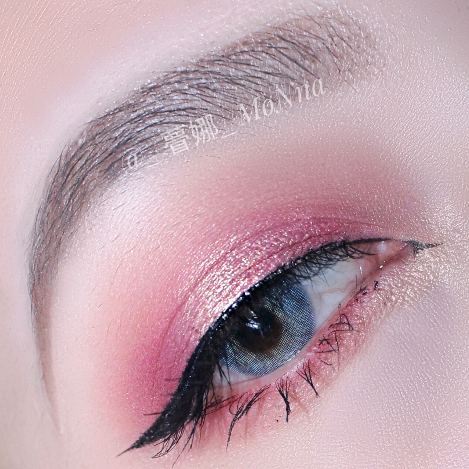 全部关注                 爱欧美妆,想做美妆博主的穷酸老少女 weibo