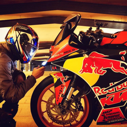 暗夜中的绿色精灵川崎ninja400