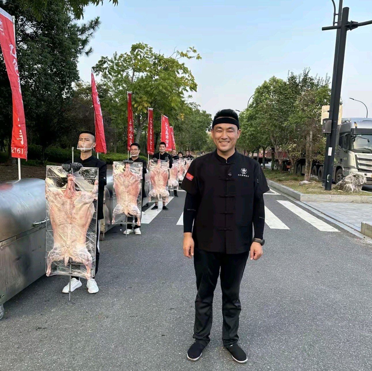 孟阿凯烤全羊
