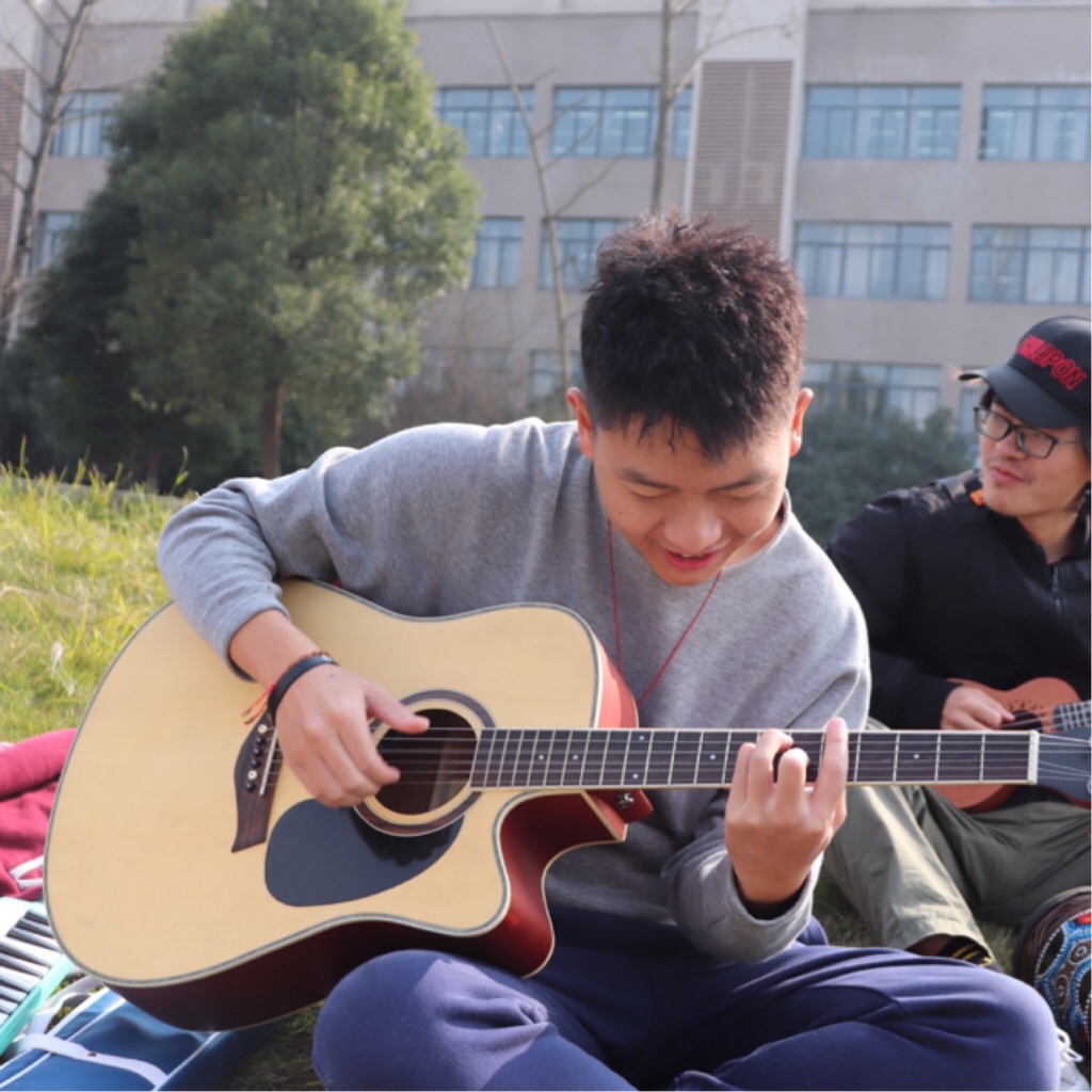 第一次听到痛仰吉他手宋捷口琴solo