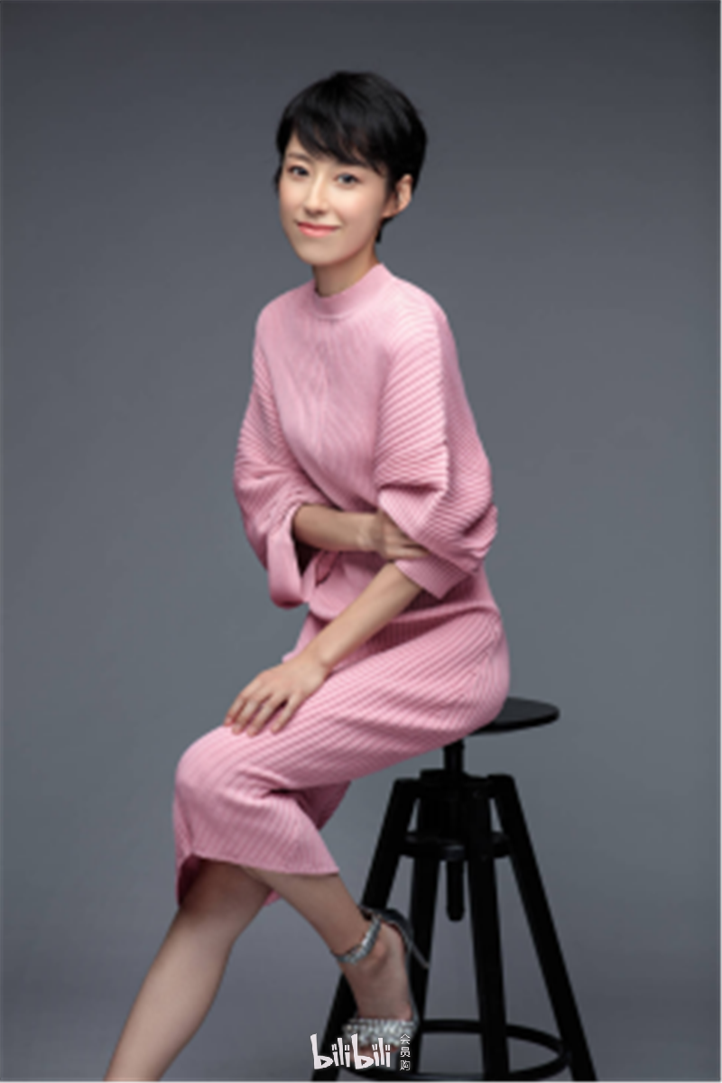 朱奕静 饰演 罗德利戈,军官,随从曾担任东方卫视《娱乐星天地》,新